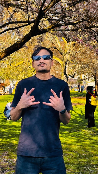 Professional Male seeks a single or double room Main Photo