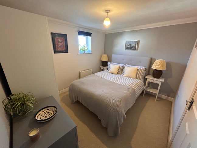 Double Room with Own Bathroom – Westbury-on-Trym Main Photo