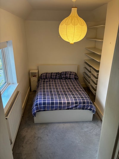 Spacious Double Room in E11, 7min to Central Line Main Photo