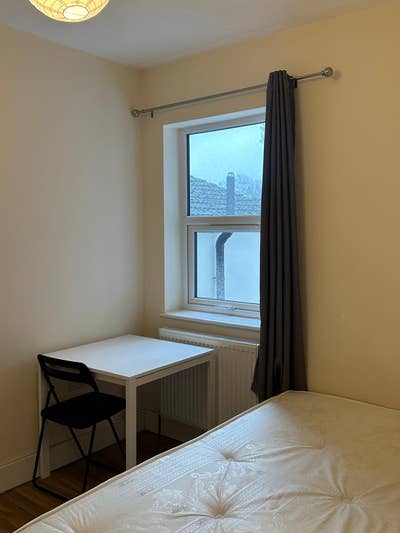 🌿 Beautiful Double Rooms Available In E11  Main Photo