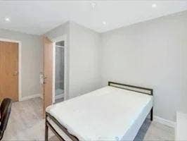 Double en suite room city centre Main Photo