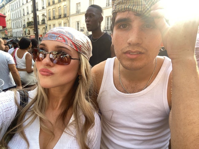 Couple looking for a house share!  Main Photo