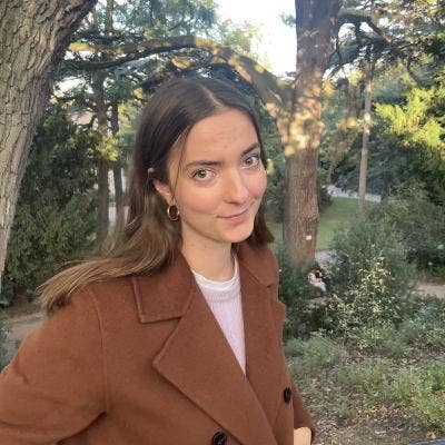 Student Female seeks a single or double room Main Photo