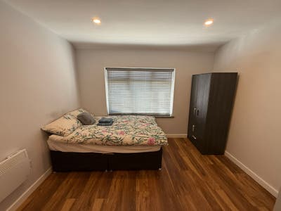 DSS - Studio Flat Available in Greenford UB6 Main Photo