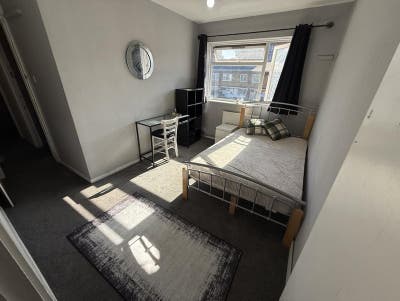 🏡Limehouse - Double Room in Perfect location Main Photo