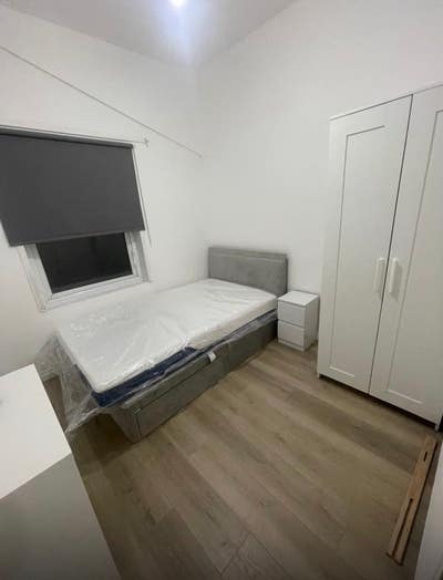 Newly decorated one bed room flat Main Photo