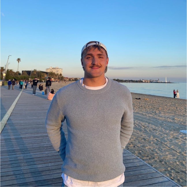Young Professional Looking for Social House Share Main Photo