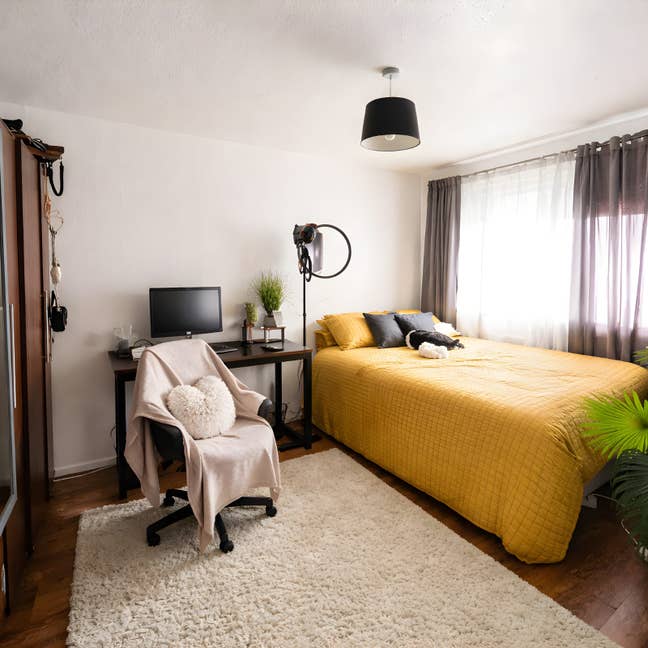 Premium Rooms Minutes from Stratford / City Center Main Photo