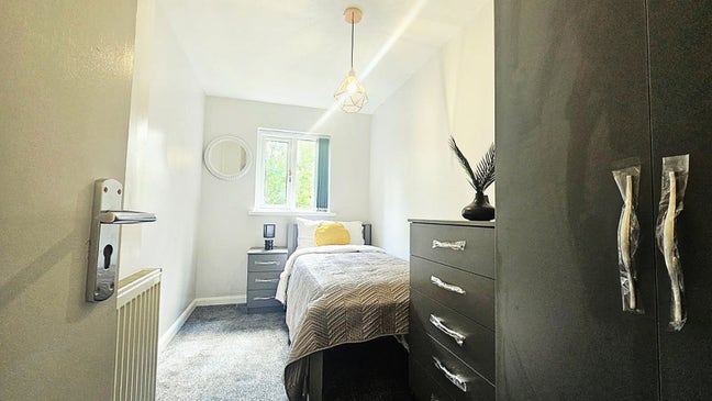 Refurbished Single room in Tamworth Main Photo