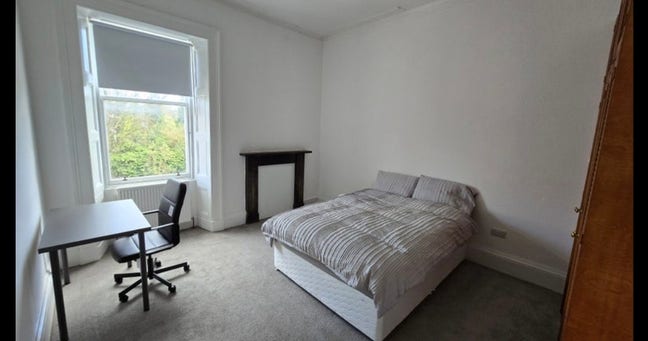 Double room for rent near Murrayfield Main Photo
