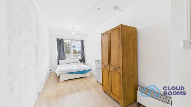 Two Bright Warm Double Room – CR4 🏠 Mitcham Main Photo