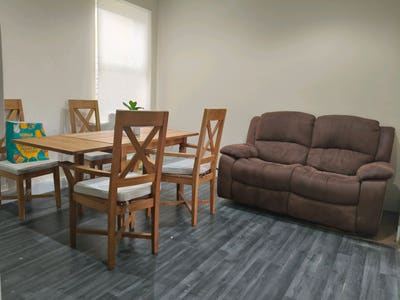 Good size double room Main Photo