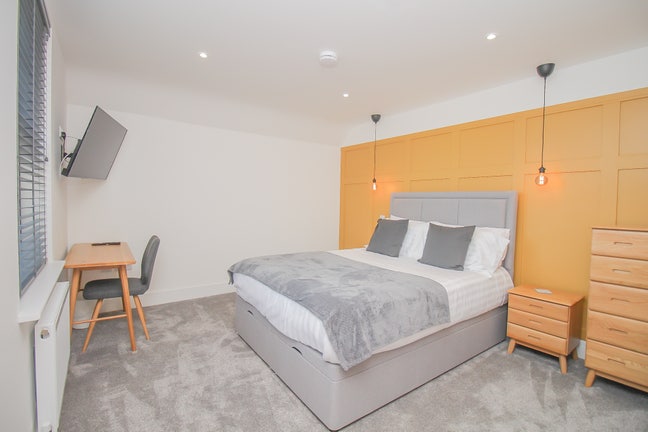 Amazing Ensuite Room in Gosport High Street Main Photo