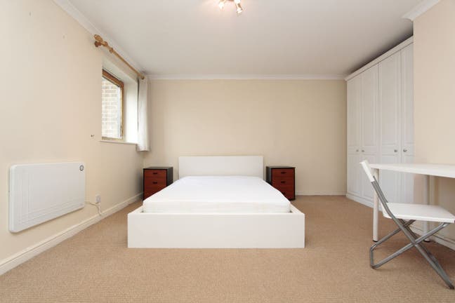 3 Beautiful Double Room Located in Canary Wharf  Main Photo