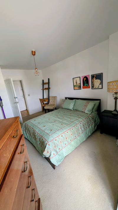 Furbished Large Room Available Main Photo