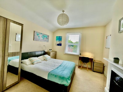 House Share Reading, road parking ,  Main Photo