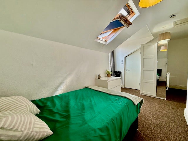 First month half price!! BS4 Main Photo