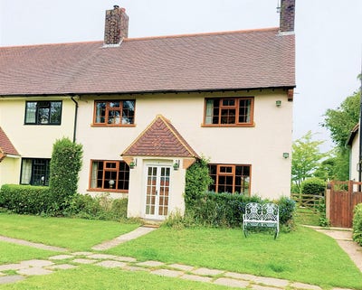 Classic Coast & Country Cottage Main Photo