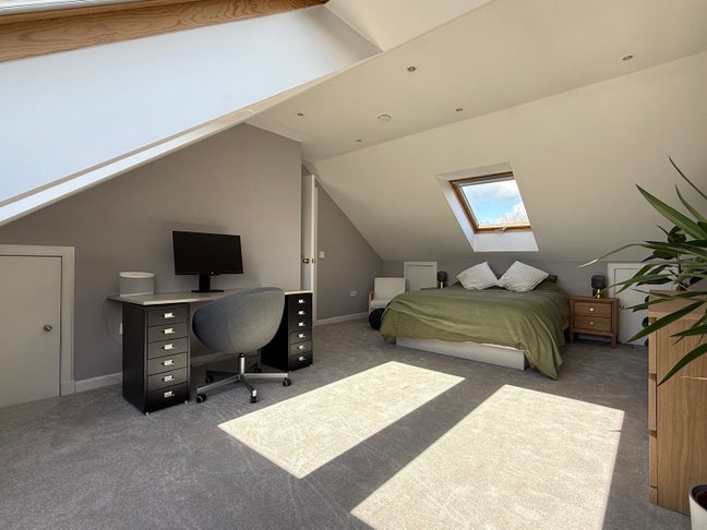 Double room in Trinity area Main Photo