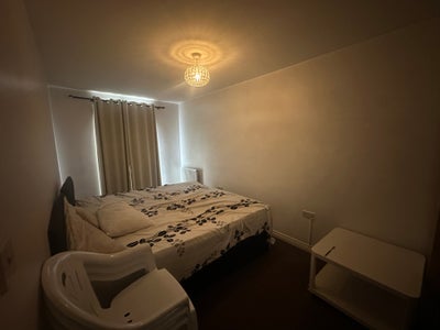 Large Doubble Room and Double Room to Rent Main Photo