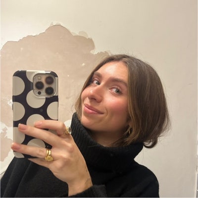 Couple looking for a new flat!  Main Photo