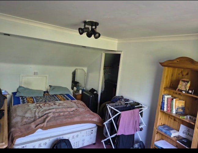 Large double room Main Photo