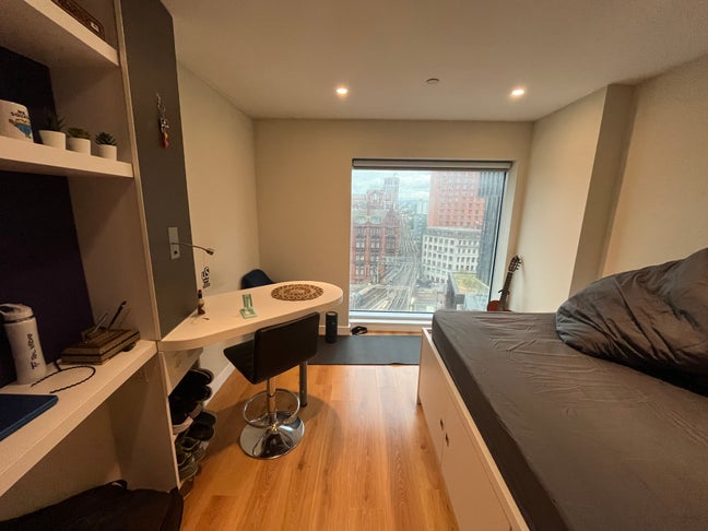 Studio Flat Bridgewater Heights Summer Short Stay Main Photo