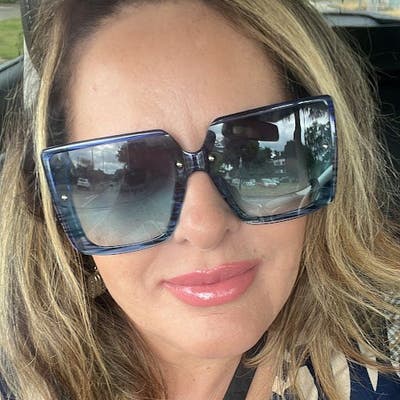 Looking for a space  Main Photo