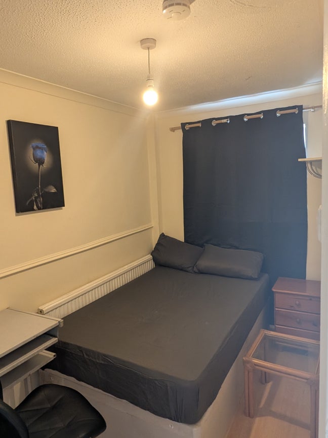 Double Rm Dockyard-WIFI/TV/Netflix/1/2 Dep/No Bill Main Photo