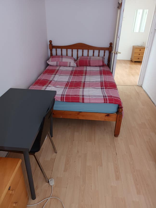 Furnished Double Room Main Photo