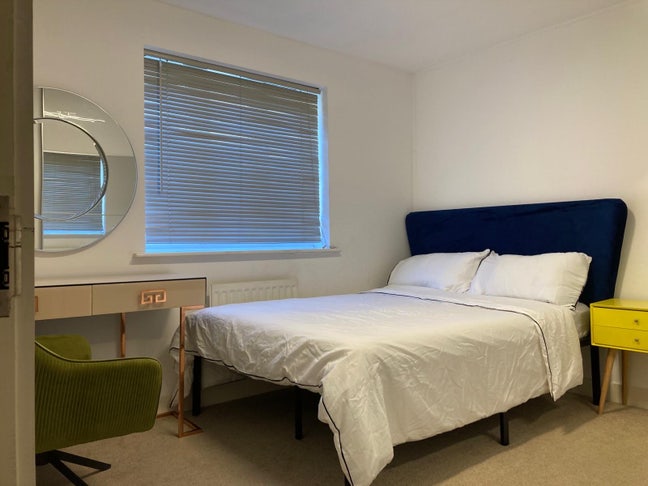 Bills Included - Double Room - Romford RM1 Main Photo
