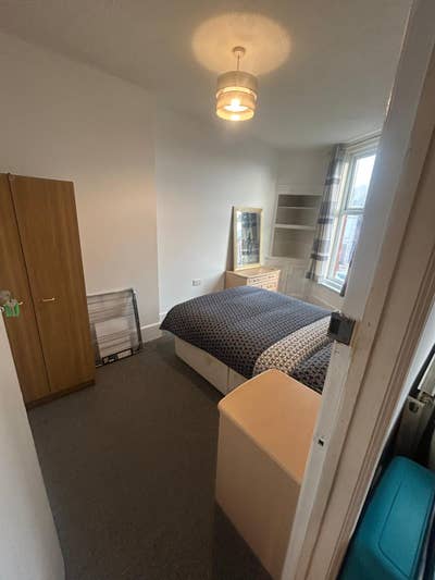 Large Double Room Up Past Asda - Street Parking  Main Photo