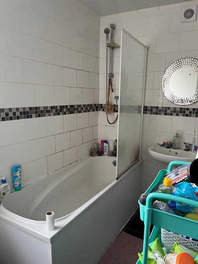 86 Whitefield terrace, Heaton (1 Room) Main Photo