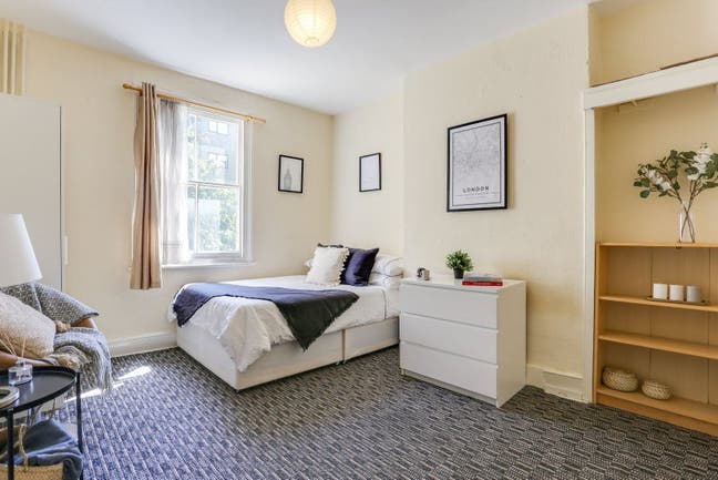 Two double rooms - Same property - Elizabeth line Main Photo