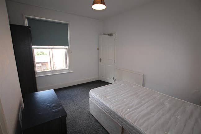 Good Room in Abington NN1  Main Photo