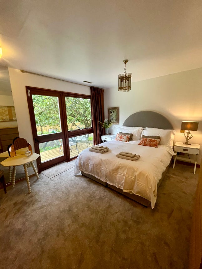 Double room with access to verandah  Main Photo