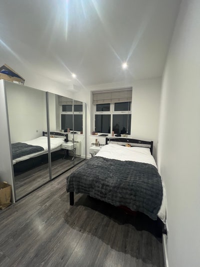 ✨ GIRLS, I’ve got a little gem in London ✨ Main Photo