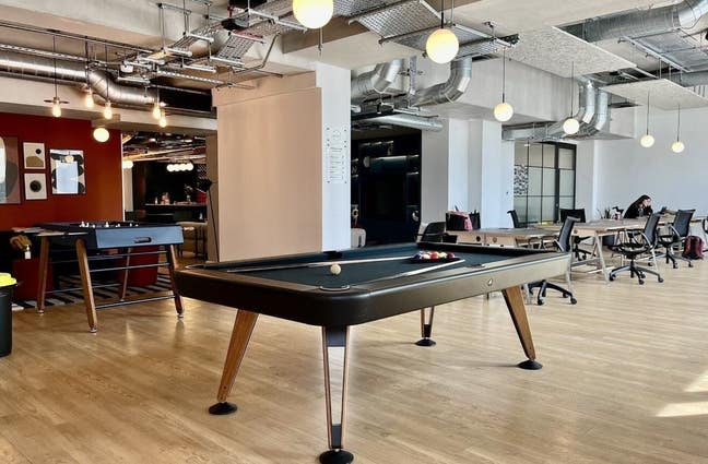 Luxury Room~Highly Modern Building~Gym/cinema&more Main Photo