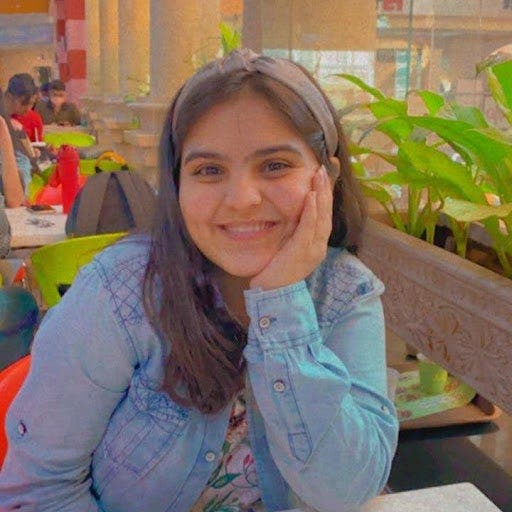 25 year old Female seeks a double room Main Photo