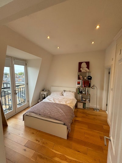 Spacious Two bed, 2 bathroom flat  Main Photo