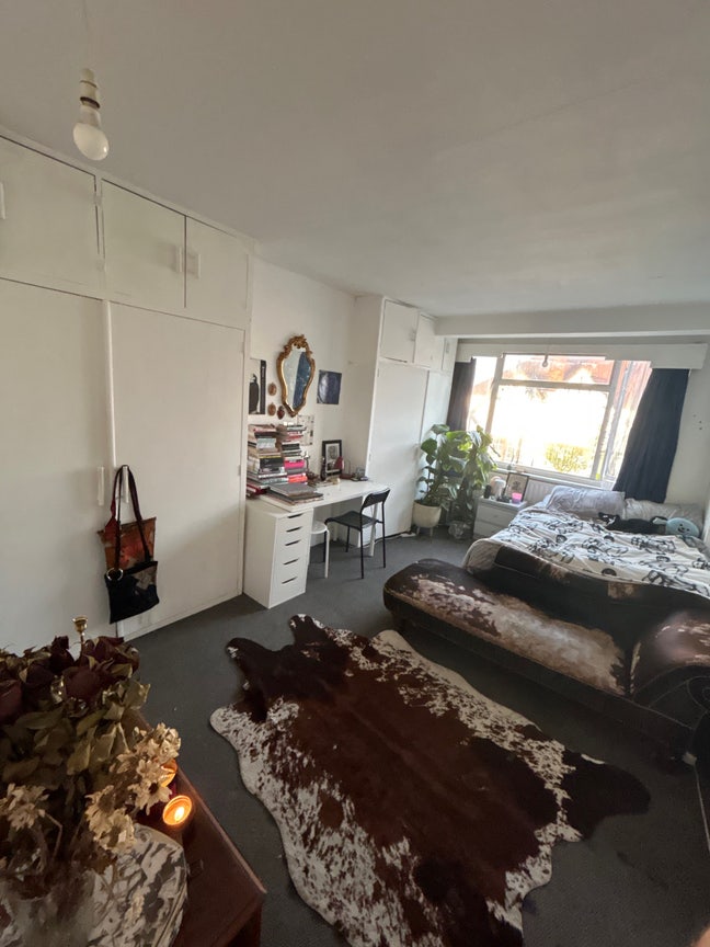 Spacious room in South Kenton  Main Photo