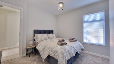 Room in Belmont Road Area Main Photo