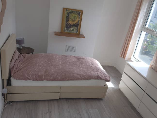 Spacious Double Room – Croydon 170 week Main Photo