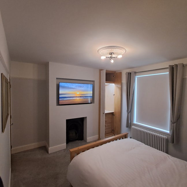 PL2 Stoke-Double room-all bills included! Main Photo