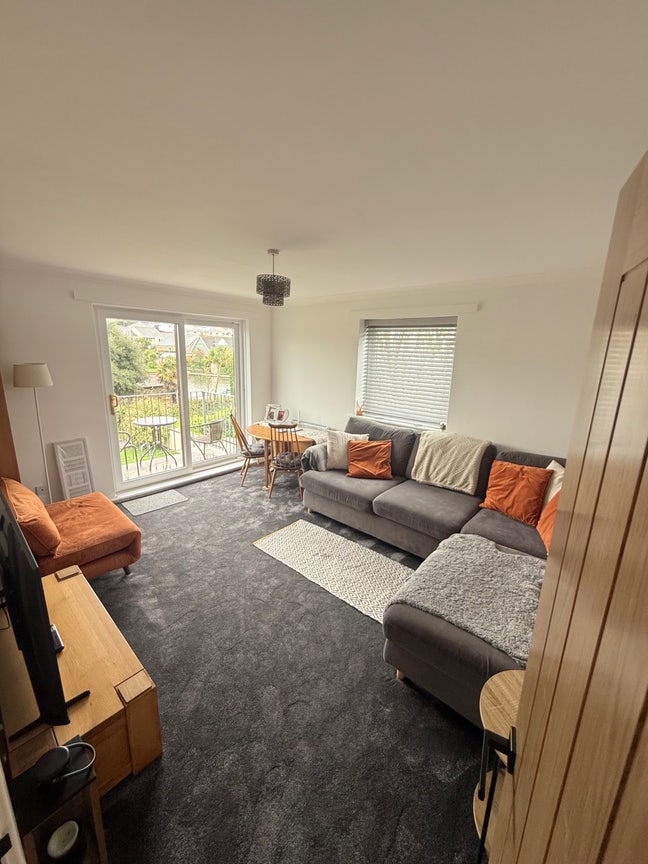 Central Perranporth Small Double w. Parking Main Photo