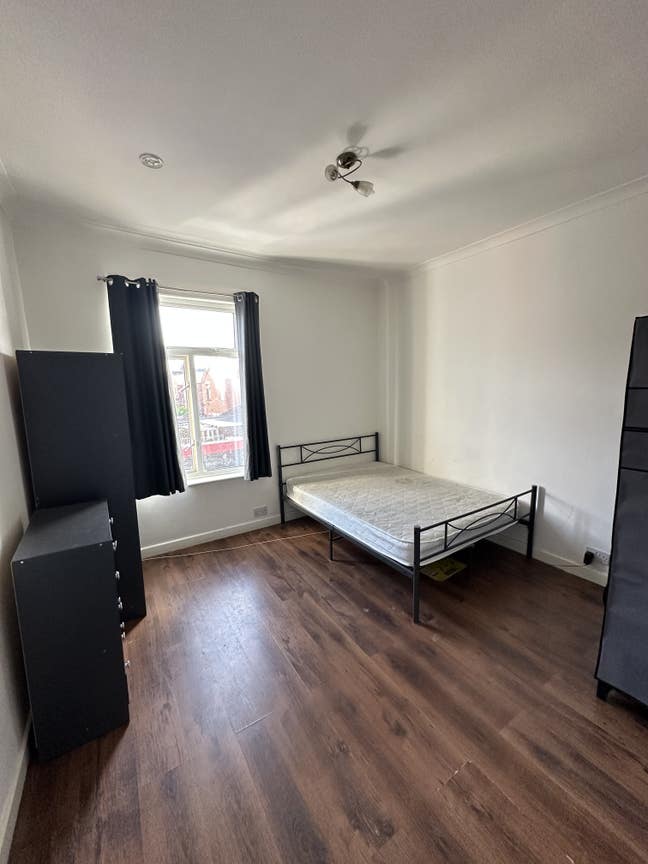  Double Room Available – &pound;570 (Bills Included) Main Photo