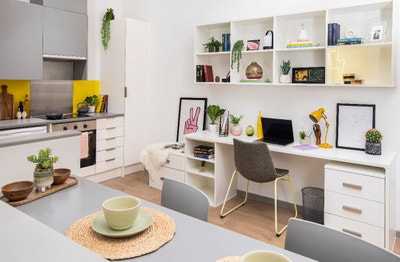 Luxruy Studio Sublet save 100pounds per week Main Photo