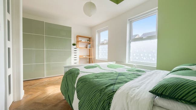 2 Large Rooms in Plumstead SE18 with En-Suite Main Photo