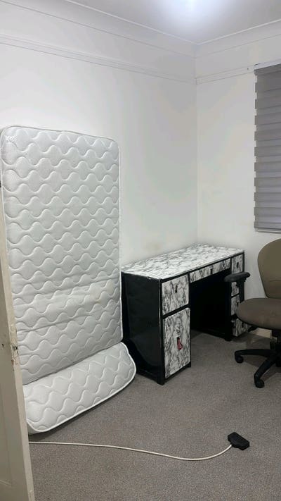 Single Room to let - Queens Road NW4 2TG Main Photo