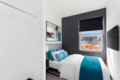 A well-presented en-suite bedroom is now available Main Photo